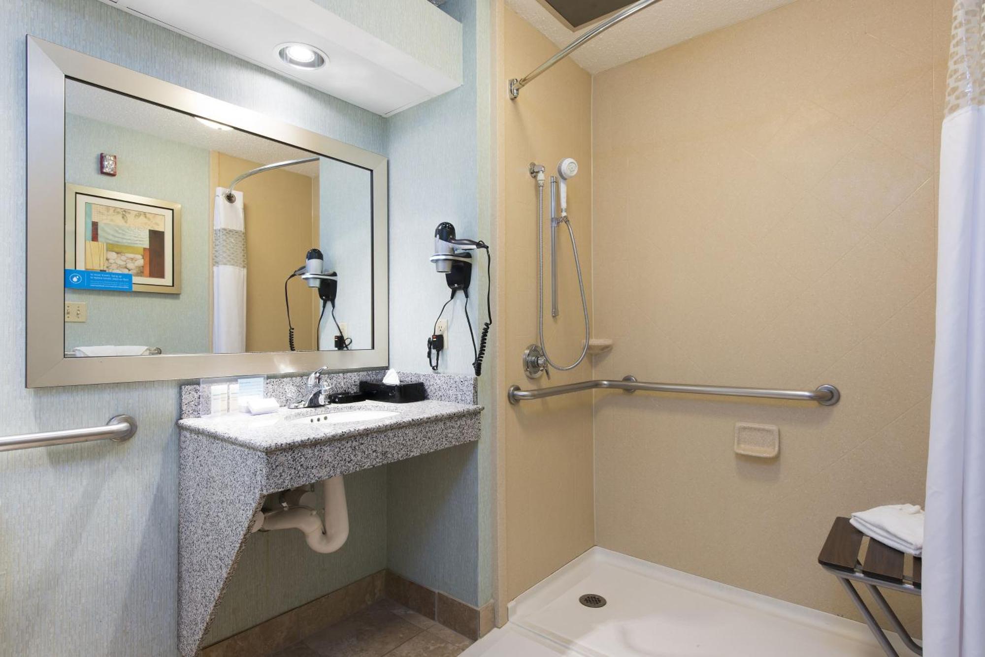 Hampton Inn & Suites Kokomo Exteriör bild