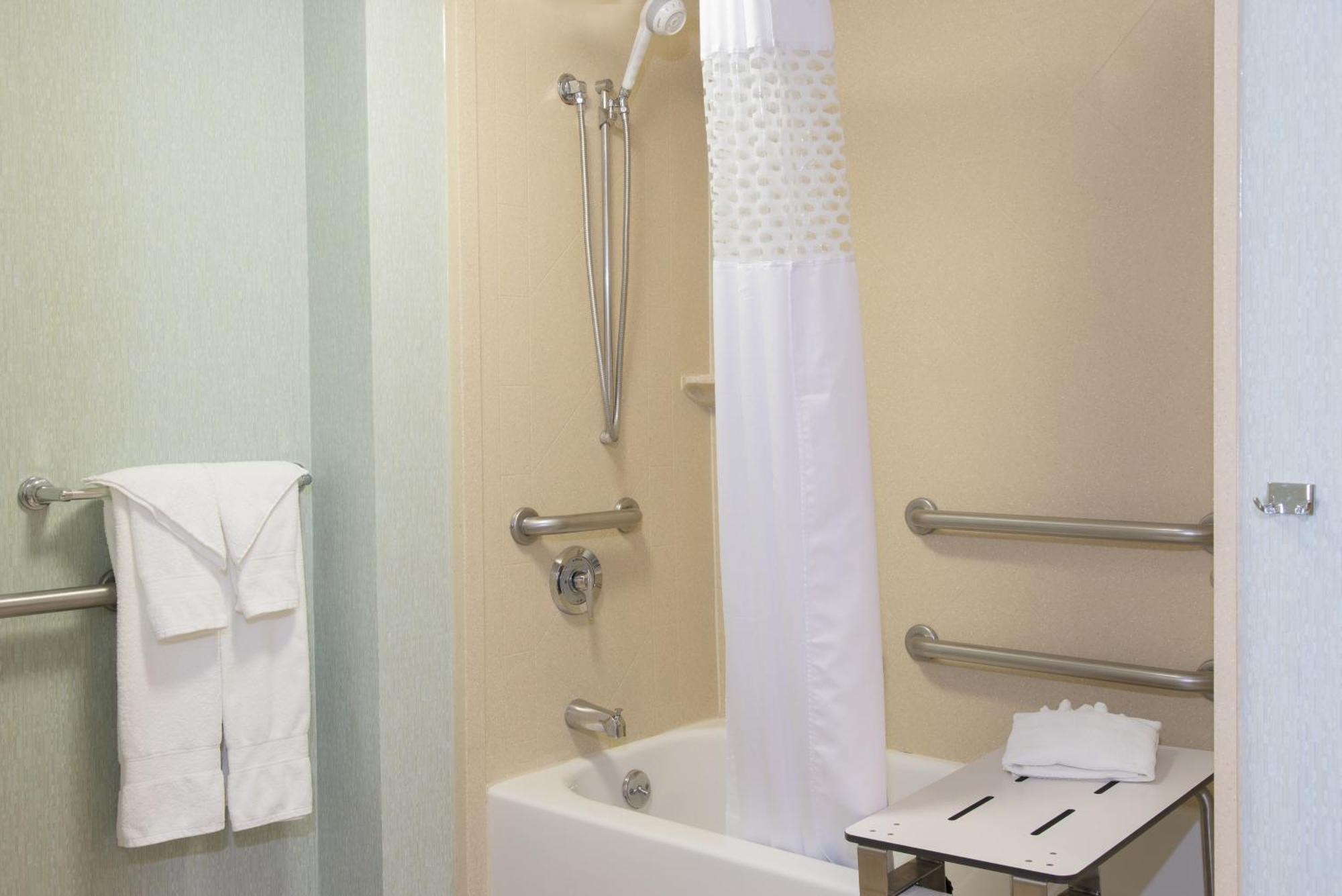 Hampton Inn & Suites Kokomo Exteriör bild