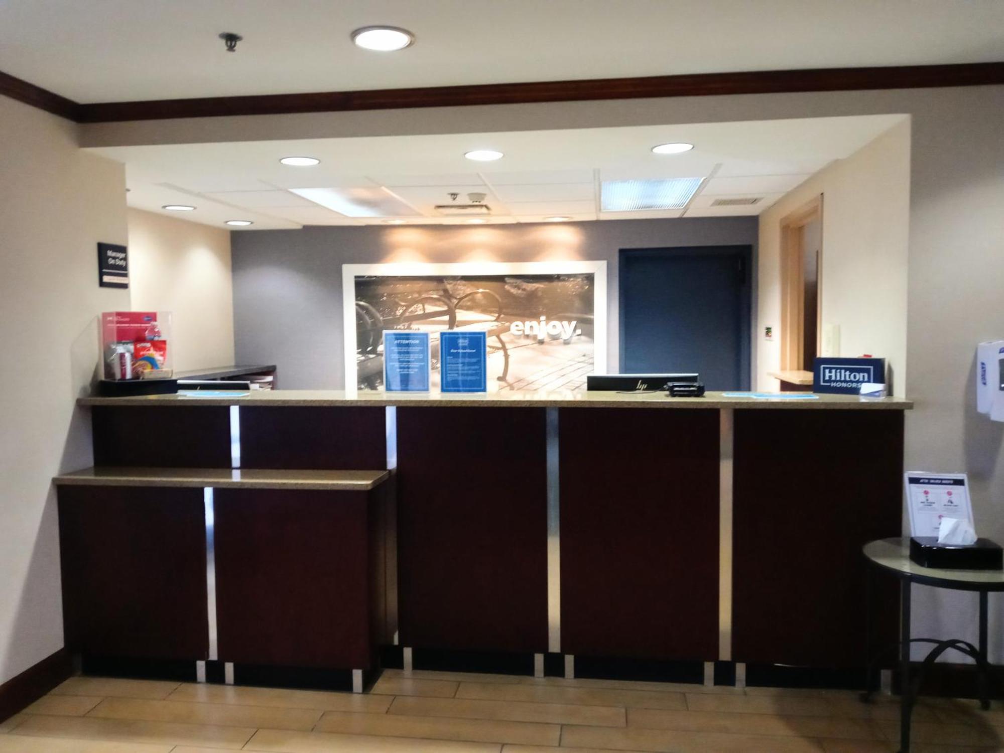 Hampton Inn & Suites Kokomo Exteriör bild
